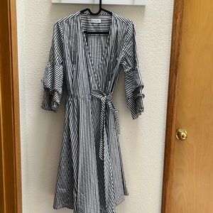 EUC CALVIN KLEIN | Striped wrap dress
